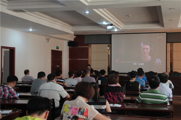 梧州市總工會常規(guī)性開展每月一講“道德講堂”活動