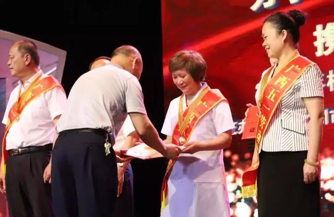 胸懷大愛(ài)的“寶貝守護(hù)人”