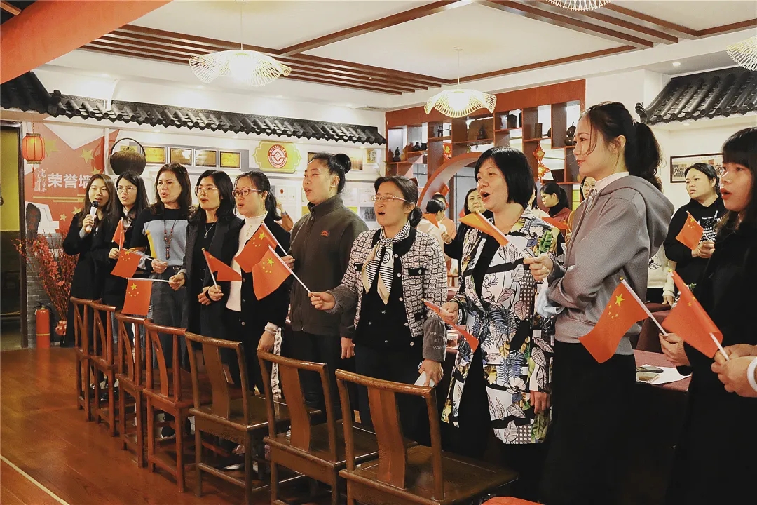 歡慶“三八”節(jié)：三月春光美，我們這樣過