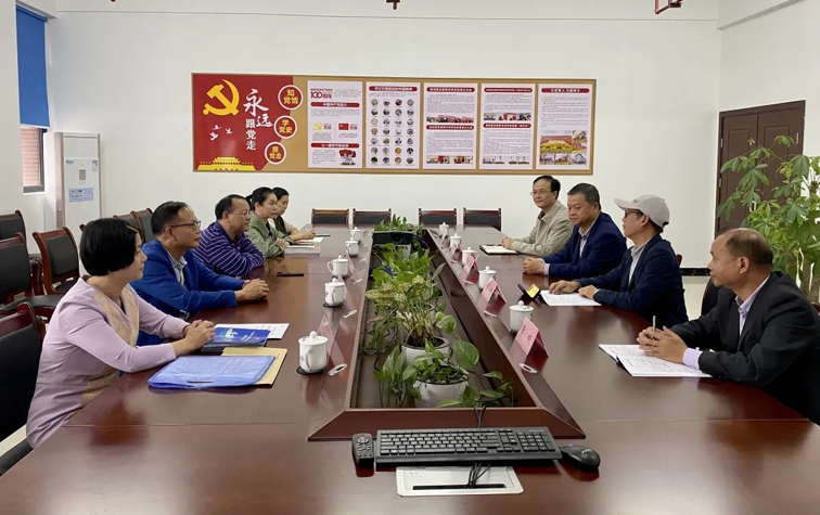 咱們主動(dòng)“跑起來(lái)”，讓職工參保“零跑腿”