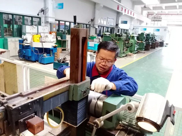 【梧州工匠】楊輝：技術(shù)高超的能手，無私奉獻(xiàn)的教師