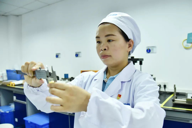 【楷模風(fēng)采】2022年廣西五一勞動(dòng)獎(jiǎng)?wù)芦@得者：雷潔萍