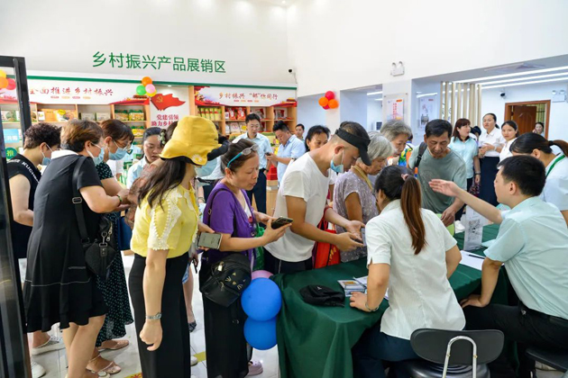 好消息！郵政鄉(xiāng)村振興產(chǎn)品展銷館正式啟動(dòng)