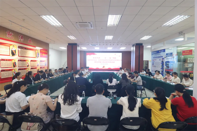 攜手共進(jìn) “工”“城”有我｜梧州市總工會(huì)、梧州市城建投資發(fā)展集團(tuán)有限公司聯(lián)合開(kāi)展主題黨日活動(dòng)