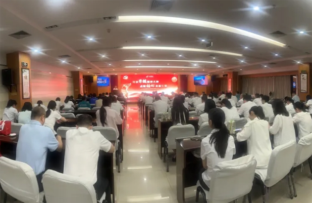 梧州郵政舉辦“傳承勞模精神火種，點(diǎn)燃梧郵發(fā)展引擎”2025 年勞模先進(jìn)事跡宣講會(huì)