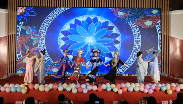 “三八”國(guó)際婦女節(jié)期間，我市各級(jí)工會(huì)舉辦系列慶?；顒?dòng)